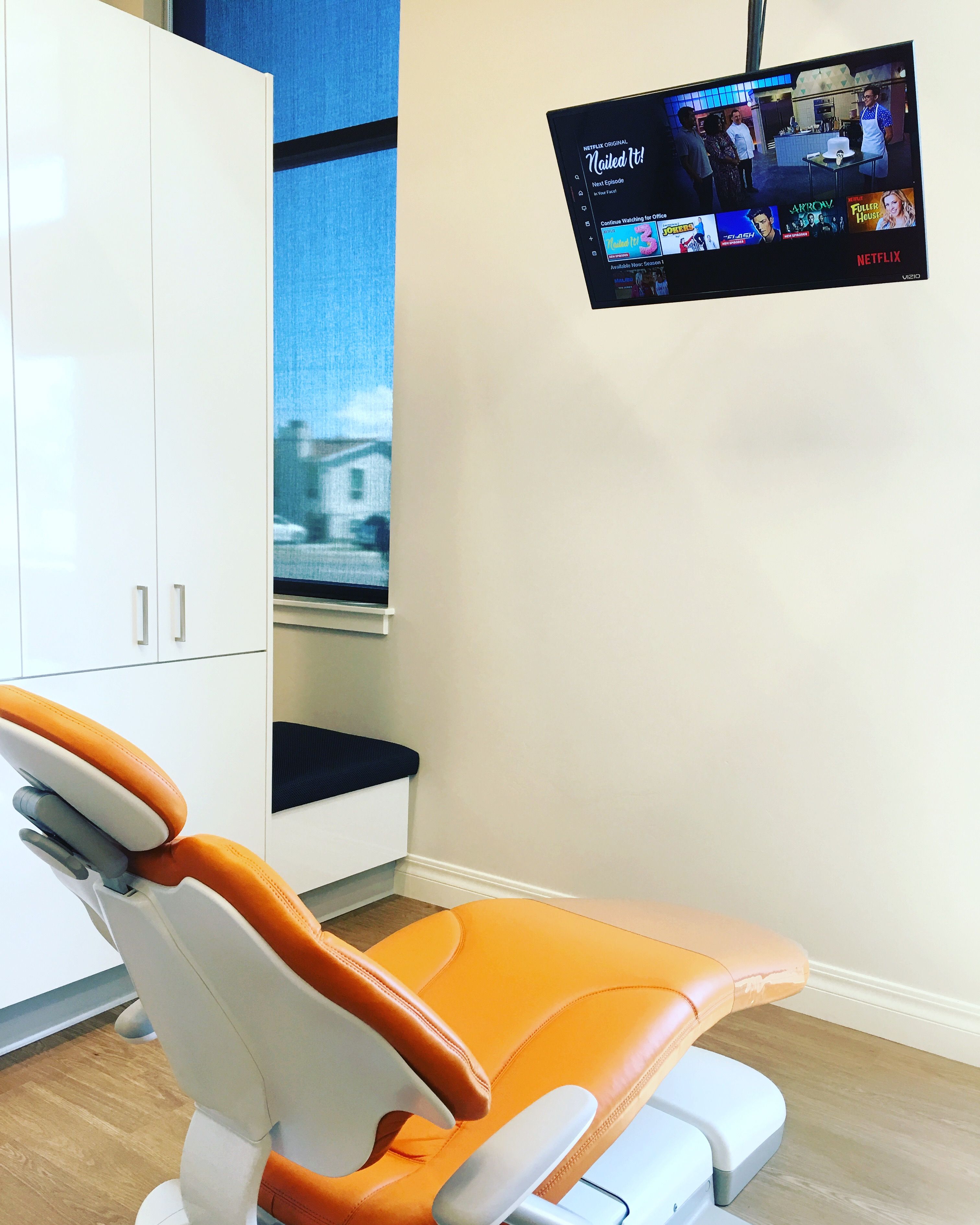 DeMille MacKay Dental exam room